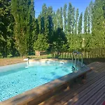 Apartamento Petit Loft Idéal, Tourisme Et Affaires En Vallée Du Lot Ledat